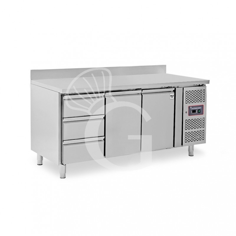 Mesa Refrigerada 3 cajones 2 puertas 700 mm -2°C/+8°C peto trasero