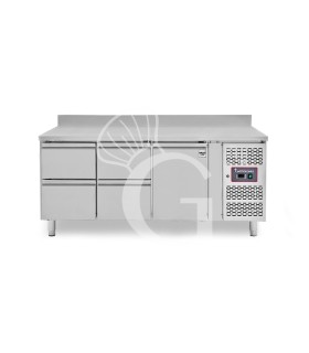 Mesa Refrigerada para gastronomía 4 cajones 1 puerta 700 mm -2°C/+8°C peto trasero