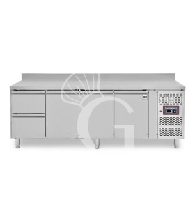 Mesa Refrigerada para gastronomía 2 cajones 3 puertas 700 mm -2°C/+8°C peto trasero