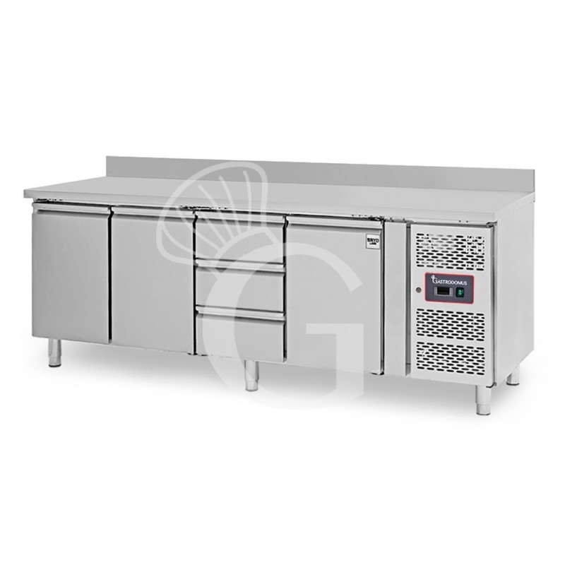 Tavolo Refrigerato 3 cassetti 3 porte 700 mm -2°C/+8°C alzatina per Gastronomia