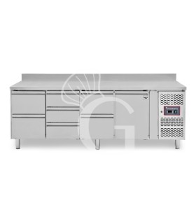 Mesa refrigerada para gastronomía 7 cajones 1 puerta 700 mm -2°C/+8°C, peto trasero