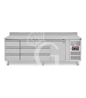 Mesa Refrigerada 9 Cajones 1 Puerta 700 mm de profundidad -2°C/+8°C Peto