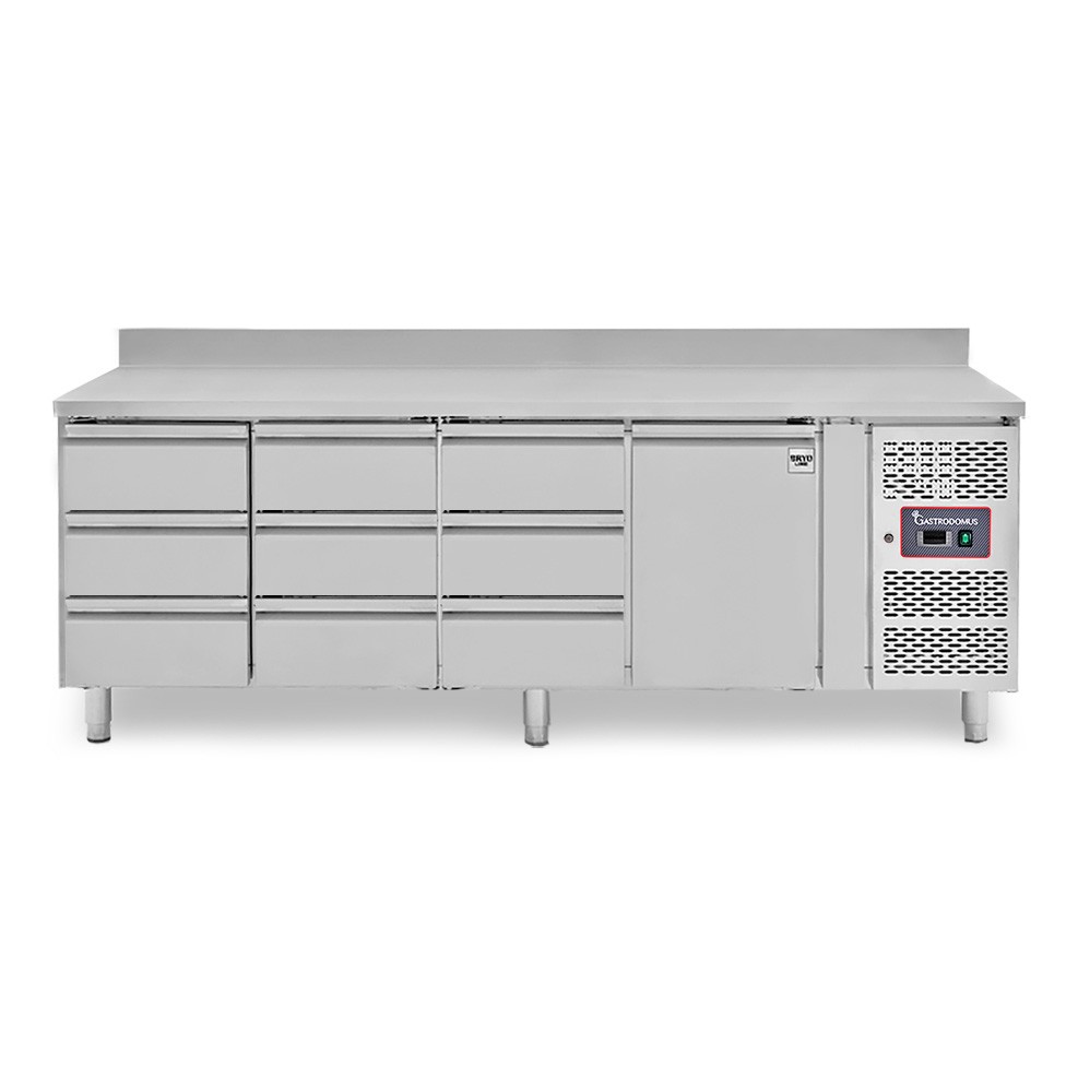 Mesa Refrigerada 9 Cajones 1 Puerta 700 mm de profundidad -2°C/+8°C Peto