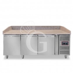 Mesa refrigerada para pizza ventilada para bandejas de 600 x 400 mm, equipada con 3 puertas y encimera de granito