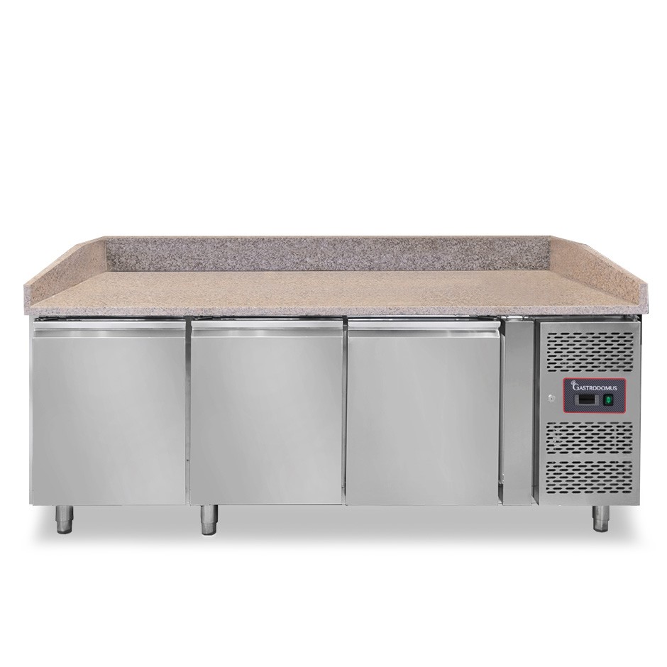 Mesa refrigerada para pizza ventilada para bandejas de 600 x 400 mm, equipada con 3 puertas y encimera de granito
