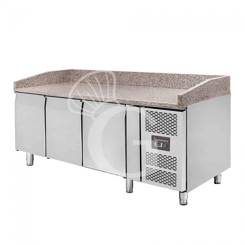 Mesa refrigerada para pizza ventilada para bandejas de 600 x 400 mm, equipada con 3 puertas y encimera de granito