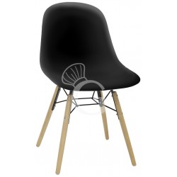 Silla con estructura de madera y metal pintado, asiento y respaldo de polipropileno
