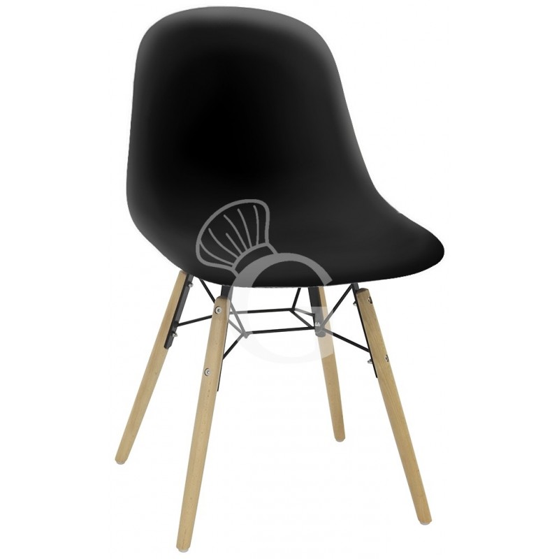 Silla con estructura de madera y metal pintado, asiento y respaldo de polipropileno Silla con estructura de madera y metal pintado, asiento y respaldo de polipropileno