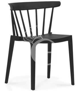 Silla con estructura, asiento y respaldo en polipropileno