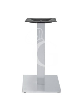 Base de acero inoxidable satinado, con patas regulables, altura 720 mm