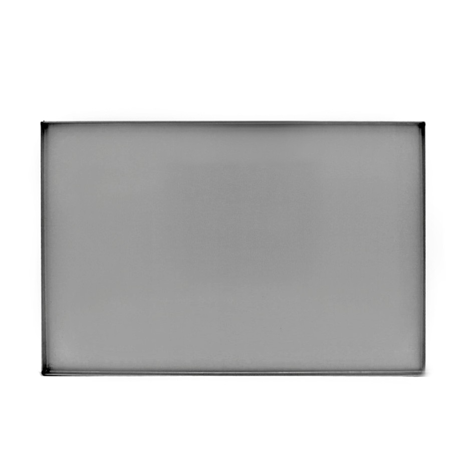 Bandeja rectangular en chapa aluminizada L 600 mm x P 400 mm x H 50 mm.