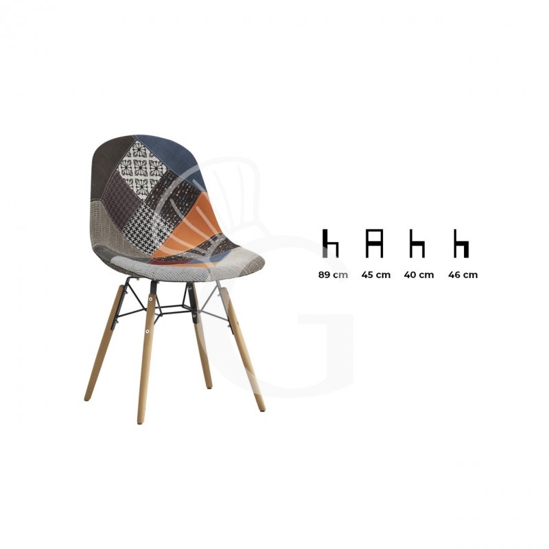 Silla con estructura de madera y metal , trapizada con tela