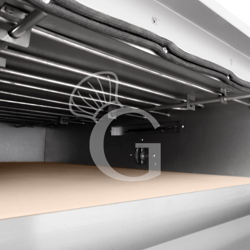 Horno eléctrico con 1 cámara control mecánico para 4 pizzas de 320 mm de diámetro