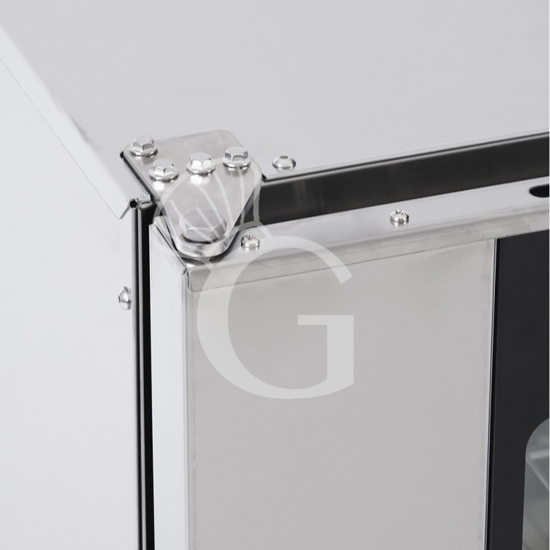 Detalle bisagra puerta