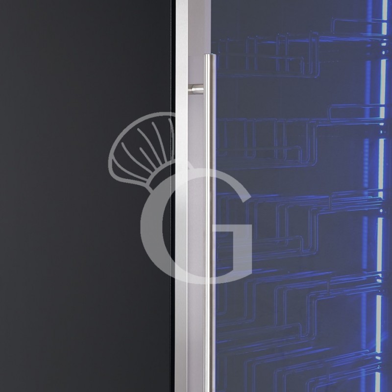 Puerta y tirador inox