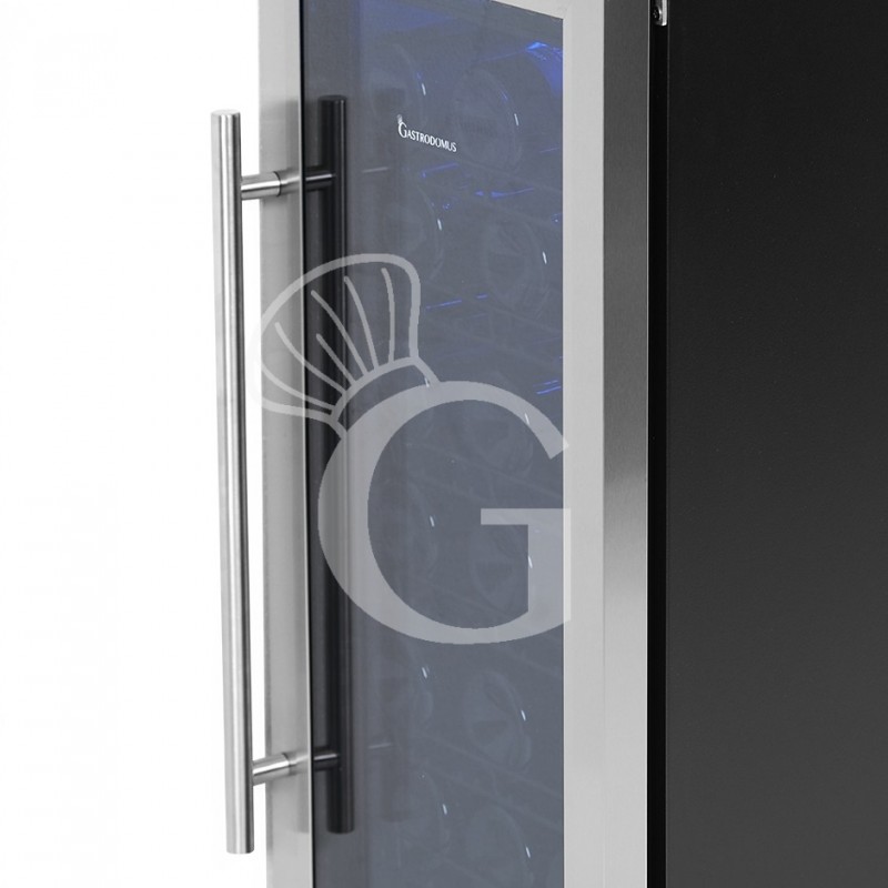 Marco puerta y tirador en inox