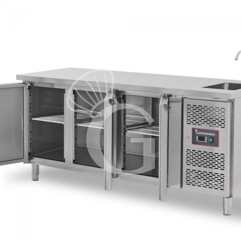 Mesa refrigerada 3 puertas con fregadero y grifo, P 700 mm +2°C/+8°C motor a la derecha, clase de eficiencia energética B