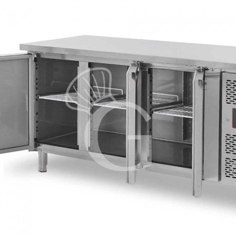 Mesa Refrigerada para pastelería 3 puertas P 800 mm -2°C/+8°C encimera de granito, clase de eficiencia energética C