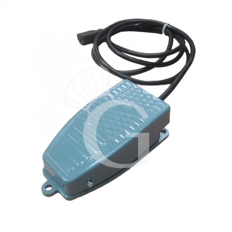 Extendedora de pizzas mecánica de acero inoxidable con monorodillo de POM para pizzas de 10/40 cm de diámetro y pedal eléctrico