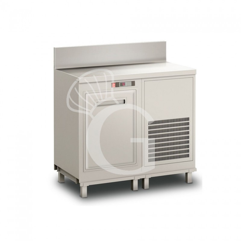 Frente mostrador bar refrigerado con motor incorporado y peto, temperatura +4°C/+8°C, L 1044 x P 560 x H 1119 mm