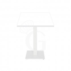 Mesa cuadrada sobre de...