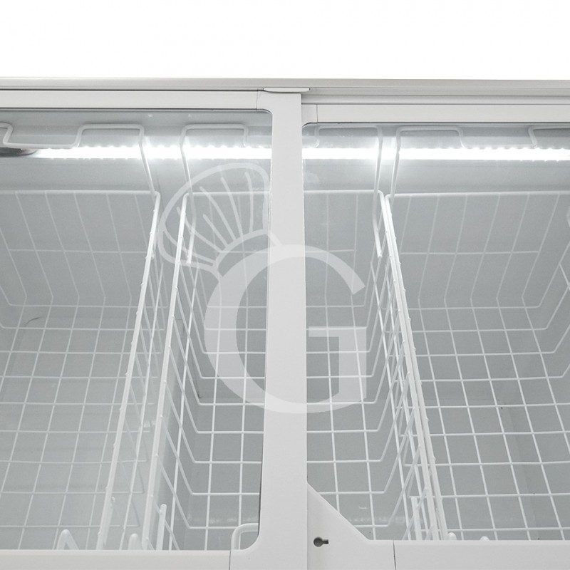 Arcón congelador estático 273 LT Temperatura -18°C clase de eficiencia energética C