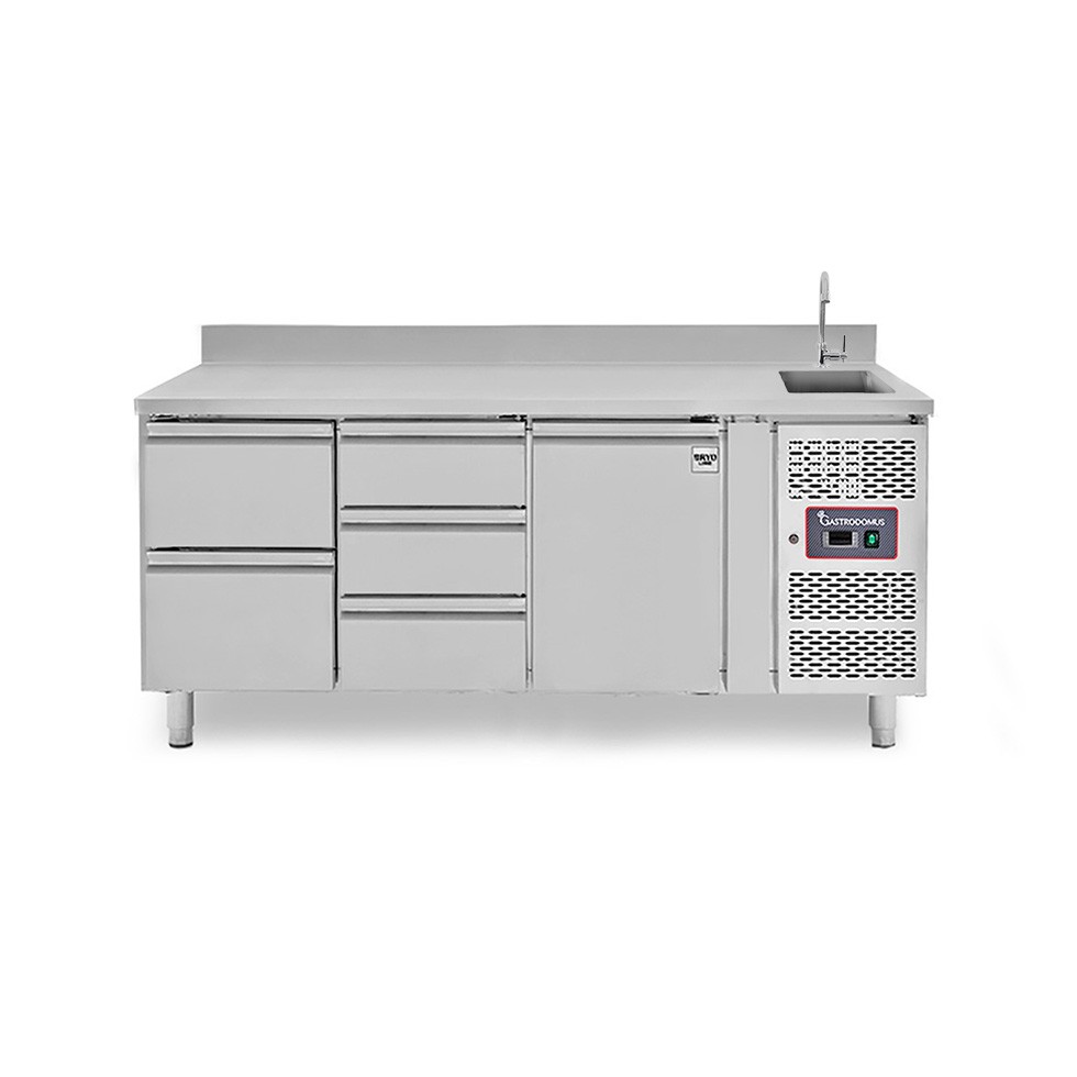 Mesa refrigerada con fregadero 5 cajones, 1 puerta y peto, prof. 700 mm, temp. +2°C/+8°C, incluye grifo