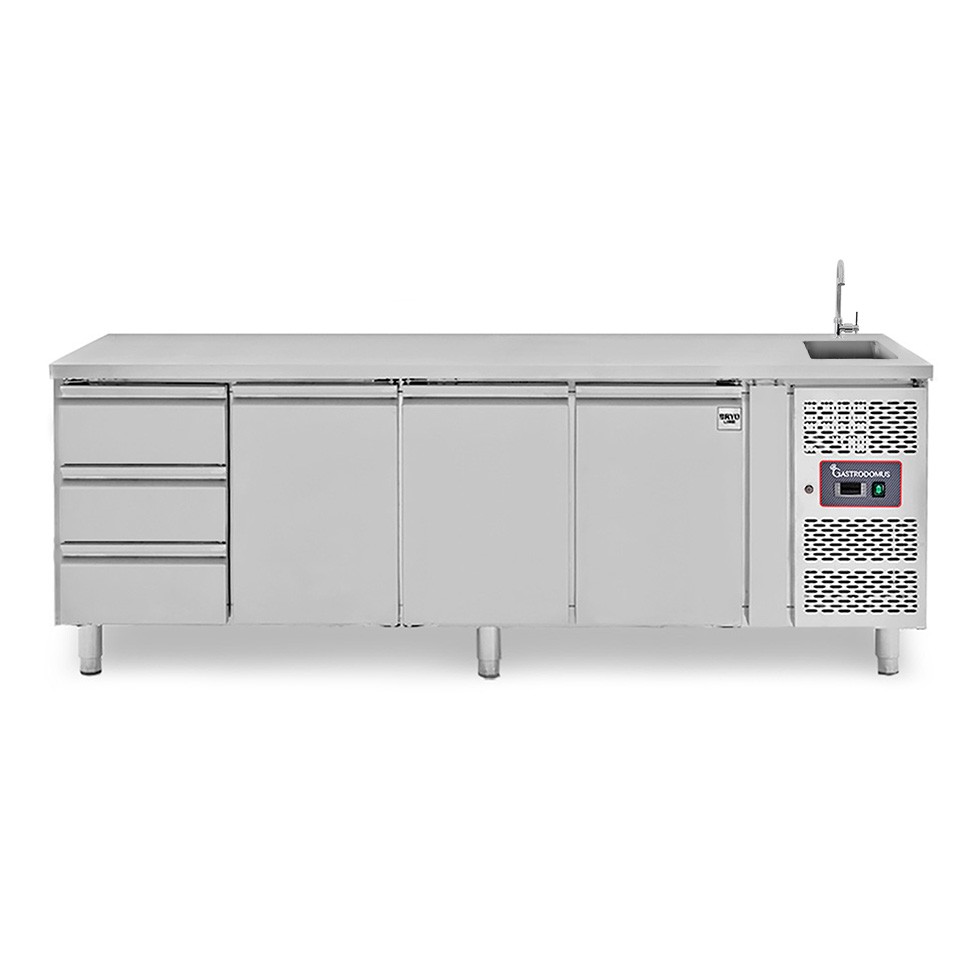 Mesa refrigerada 3 cajones 3 puertas con fregadero, Prof. 700 mm, Temp +2ºC/+8ºC, grifo incluido