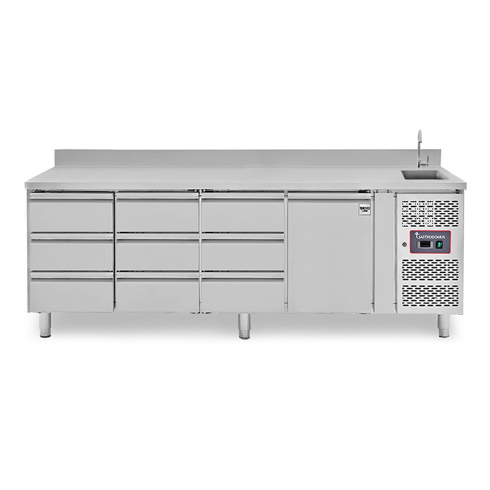 Mesa refrigerada 9 cajones 1 puerta con fregadero y peto , Prof.700 mm, Temp. +2ºC/+8ºC, grifo incluido