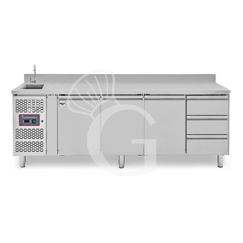 Mesa refrigerada con fregadero, armario, 3 cajones, 3 puertas con peto, motor a la izquierda, P 700 mm, +2 °C/+8 °C, con grifo