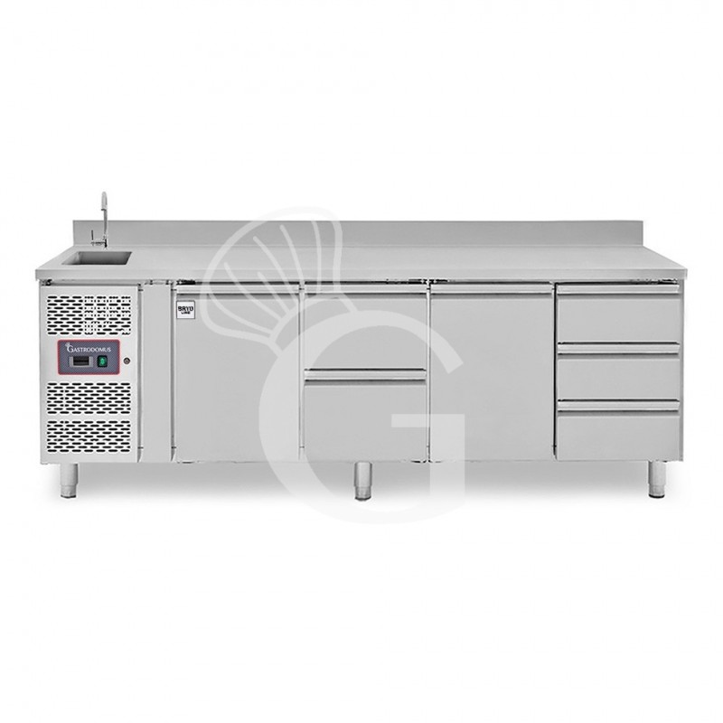 Mesa refrigerada 5 cajones 2 puertas con fregadero y peto, motor a la izquierda, Prof. 700 mm, temp. +2°C/+8°C, con grifo