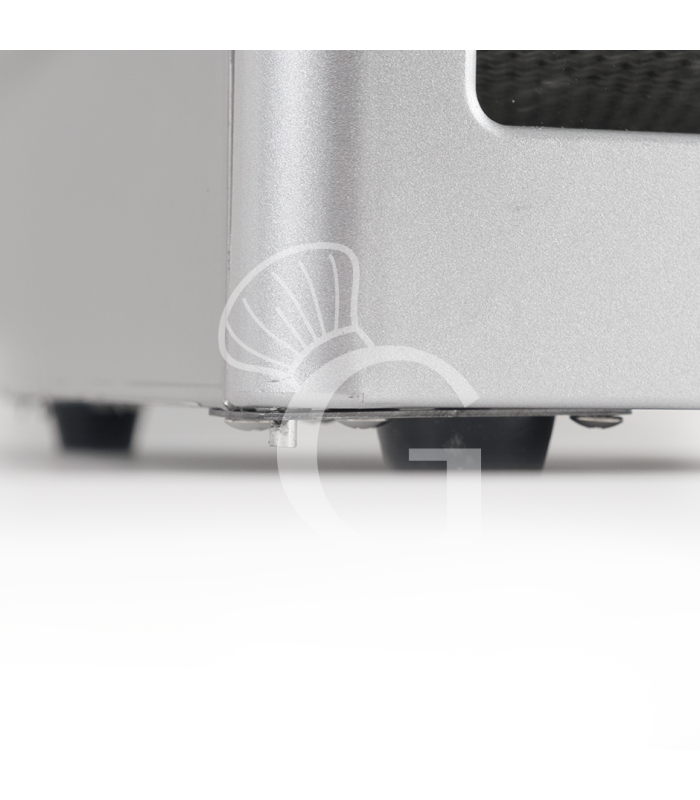 Deshidratador profesional en acero inoxidable, 8 estantes, control digital – 0,5 kW.