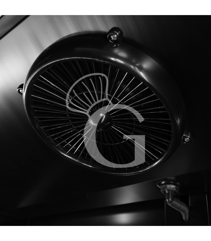 Expositor refrigerado ventilado para bebidas con 2 puertas correderas - 850 L- temperatura de trabajo 2°C / +10°C, color negro