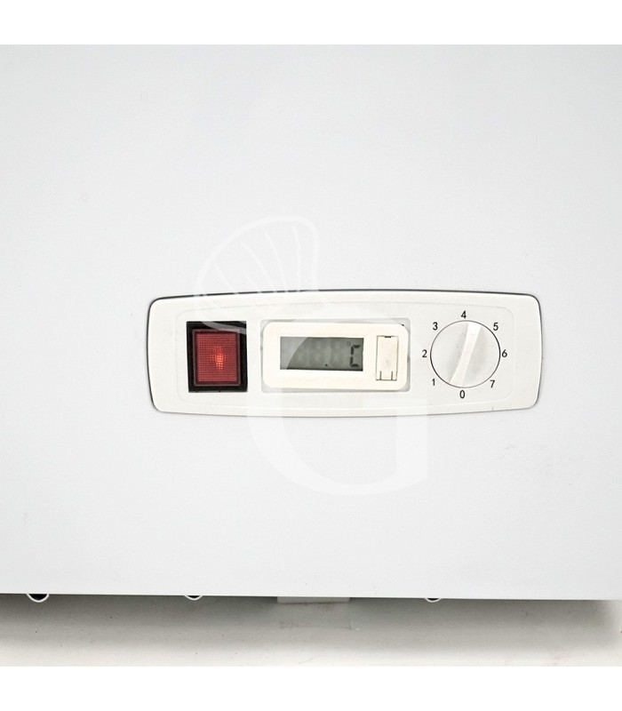 Arcón congelador de 247 Litros, Temperatura -18°C, Clase de eficiencia energética F