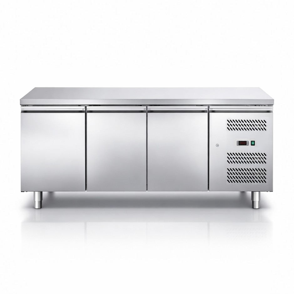 Mesa Refrigerada para Pastelería 3 puertas 600 x 400 mm, con superficie en inox, -2°C/+8°C, clase energética C.