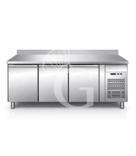 Mesa Refrigerada para gastronomía con peto 3 Puertas 700 mm de profundidad -18°C/-22°C