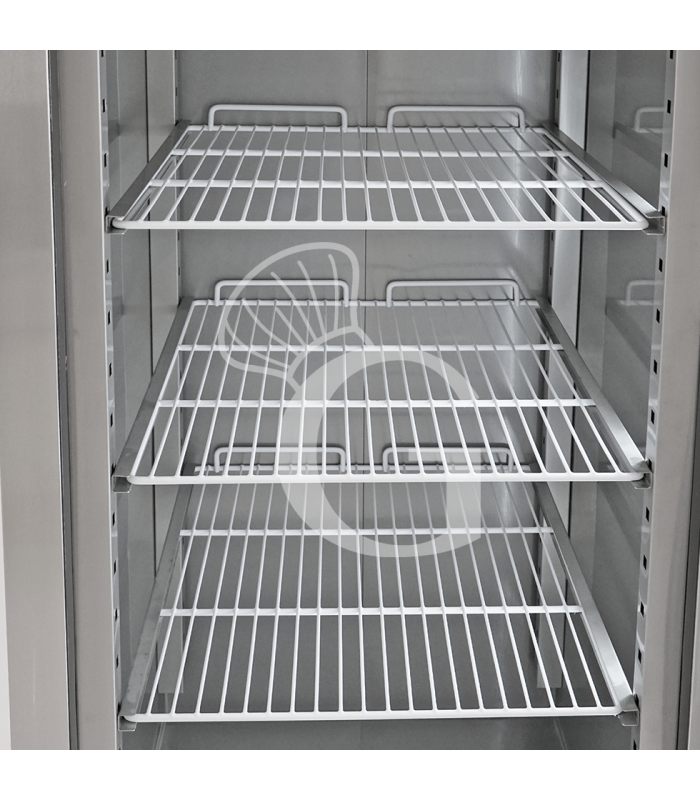 Armario refrigerado ventilado -2°C/+8°C 650 LT full optional (incluye luz interior y llave), clase energética D.