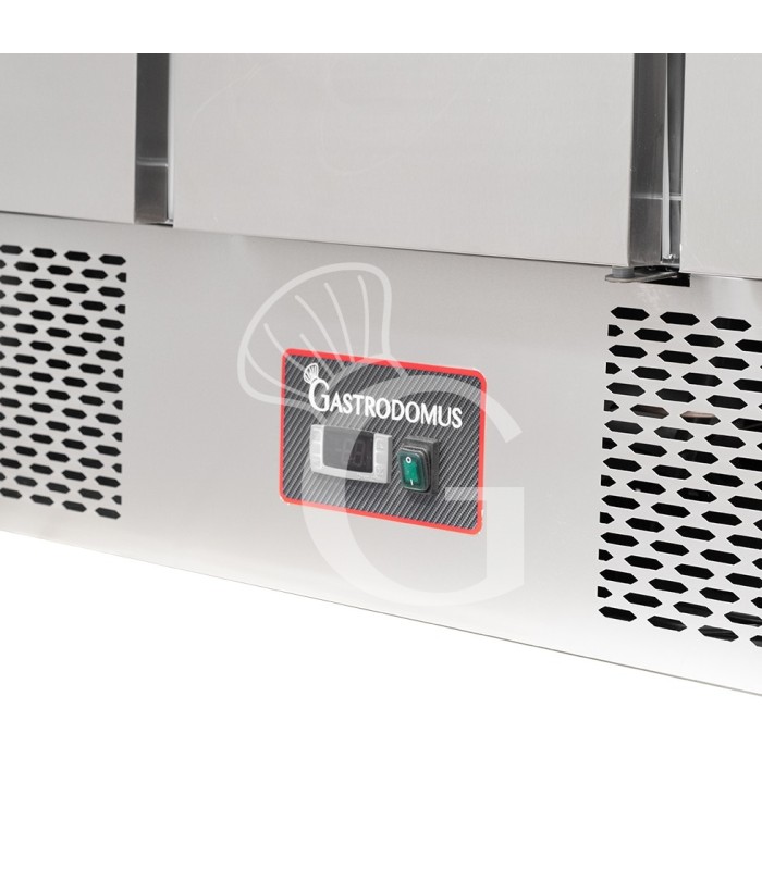 Mesa fría de refrigeración estática preparada para 6 cubetas GN 1/4 con 3 puertas