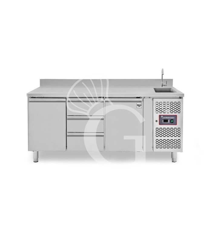 Mesa refrigerada 3 cajones 2 puertas con fregadero y peto , Prof. 700mm, Temp. +2ºC/+8ºC, grifo incluido