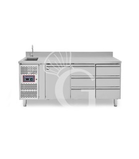 Mesa refrigerada 6 cajones 1puerta con fregadero y peto, motor lado izquierdo Prof. 700mm, Temp. +2ºC/+8ºC, grifo incluido