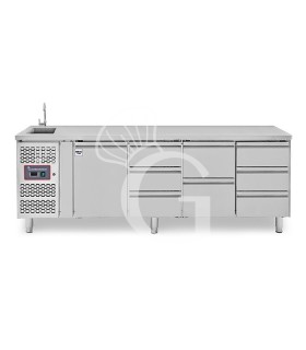 Mesa refrigerada con fregadero - 8 cajones 1 puerta, motor a la izquierda Prof. 700 mm, temp. +2°C/+8°C, con grifo