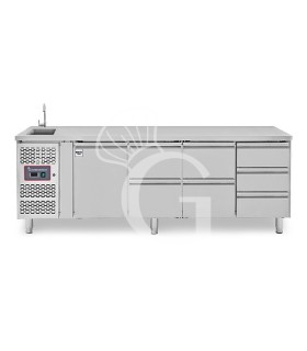 Mesa refrigerada con fregadero 7 cajones 1 puerta , motor a la izquierda, Prof. 700 mm, temp. +2°C/+8°C, con grifo