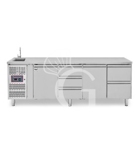 Mesa refrigerada 5 cajones 2 puertas con fregadero, motor a la izquierda, Prof. 700 mm, temp. +2°C/+8°C, con grifo