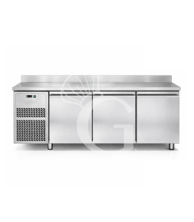 Mesa refrigerada 3 puertas, peto, prof.  700 mm -18°C/-22°C, motor a la izquierda, clase energética G