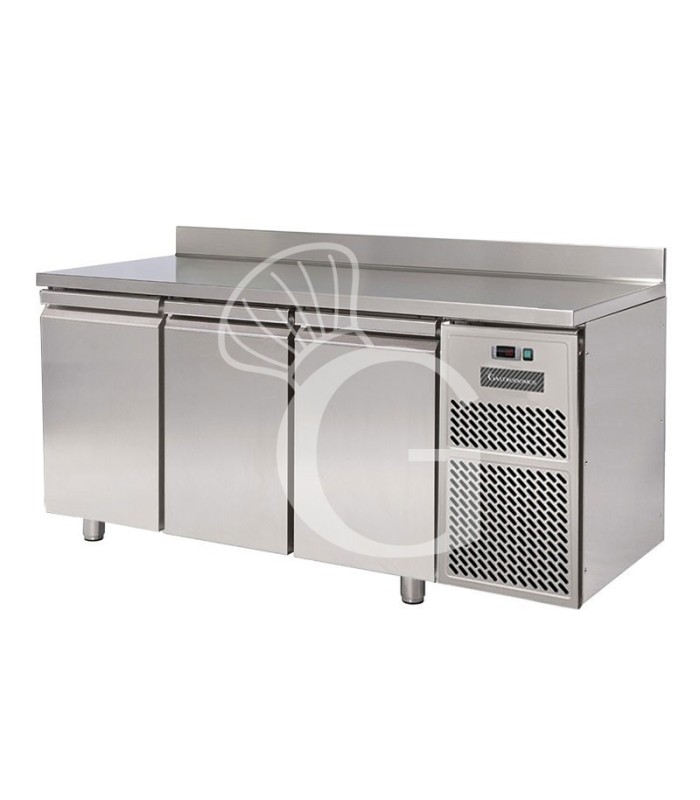 Mesa Refrigerada 3 puertas Peto 700 mm de profundidad 0°C/+10°C motor a distancia