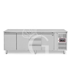 Mesa refrigerada 3 cajones centrales y 3 puertas – 18 °C / – 22 °C – Profundidad 700 mm