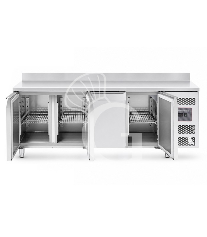 Mesa refrigerada de 4 puertas con peto trasero, 0 °C/+8 °C, clase energética A, profundidad de 700 mm