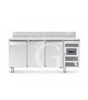 Mesa refrigerada 3 puertas con alzatina 0°C/+8°C – Clase energética A – Profundidad 700 mm