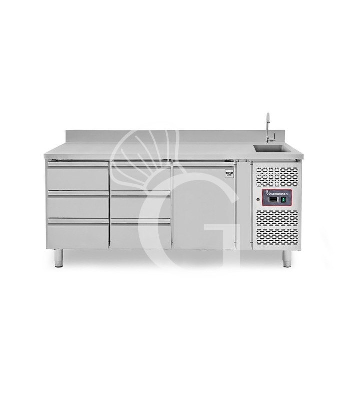 Mesa refrigerada con fregadero con 6 cajones, 1 puerta y peto, profundidad 700 mm, temp. +2°C/+8°C, con grifo
