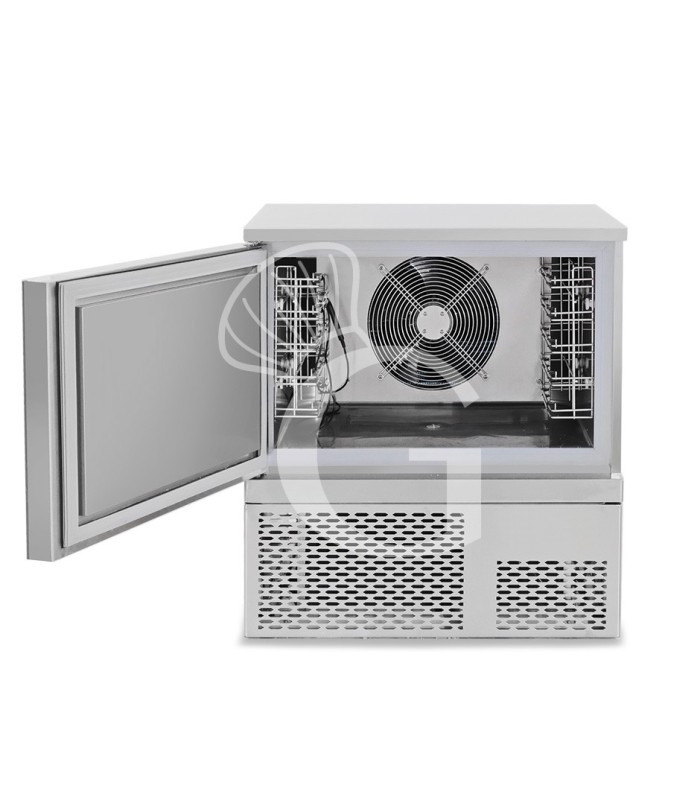Kit Restaurante: Armario Refrigerado 650 L, Estantería Inox 4 Estantes y Abatidor Digital 5 Bandejas